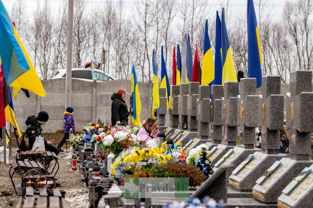 На Алеї Слави в Чукалівці вшанували пам'ять загиблих захисників. ФОТОРЕПОРТАЖ