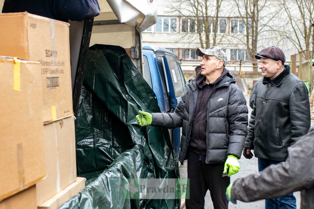 Німецькі партнери передали ІФНТУНГ 10 кВт сонячну електростанцію. ФОТОРЕПОРТАЖ