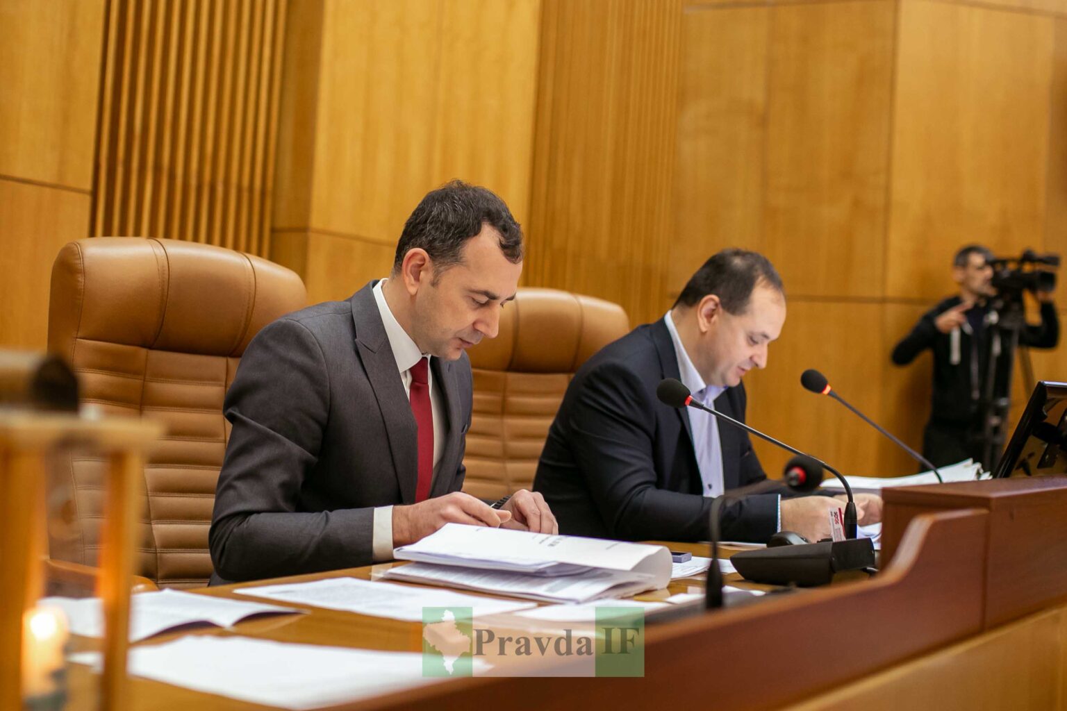 надбавку до зарплати і преміювання Марцінківа та його заступників,Міськрада затвердила,пленарного засідання 48 сесії міської ради,Руслан Марцінків