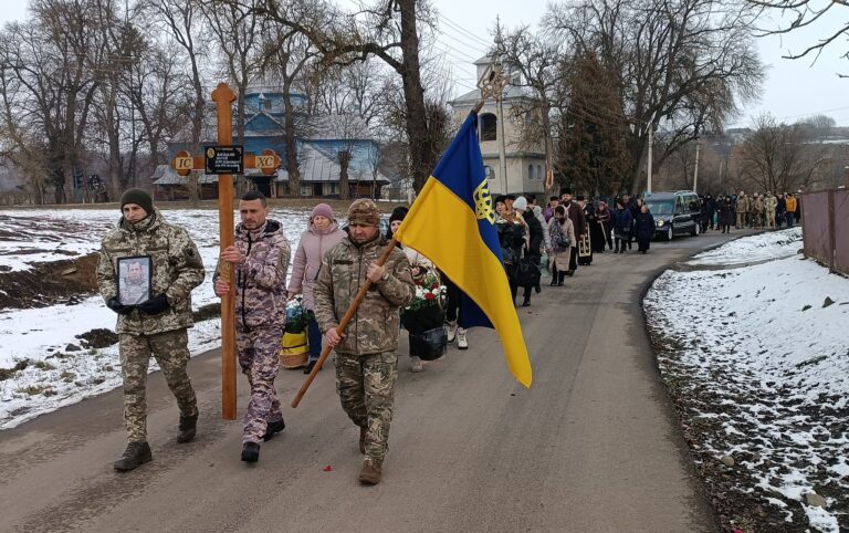 У Івано-Франківській громаді попрощалися із полеглим "едельвейсом" Юрієм Валилом