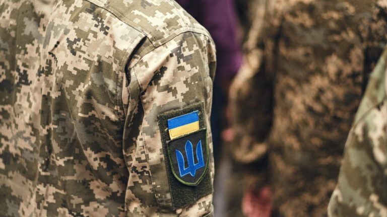 «Владі слід почати діяти відповідально: Україна потребує підтримки своїх захисників, а не судилища над ними», - заява УДАРу