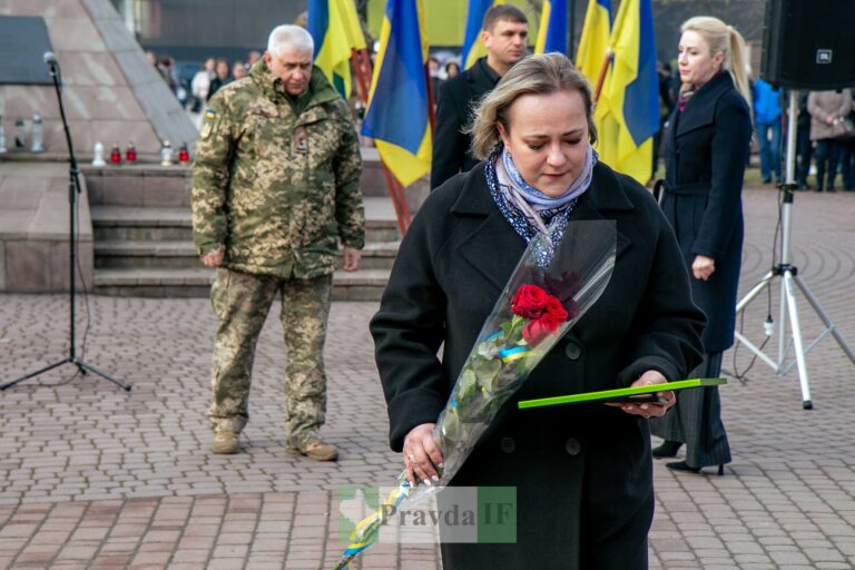 В Івано-Франківську вшанували пам’ять полеглих бійців. ФОТОРЕПОРТАЖ