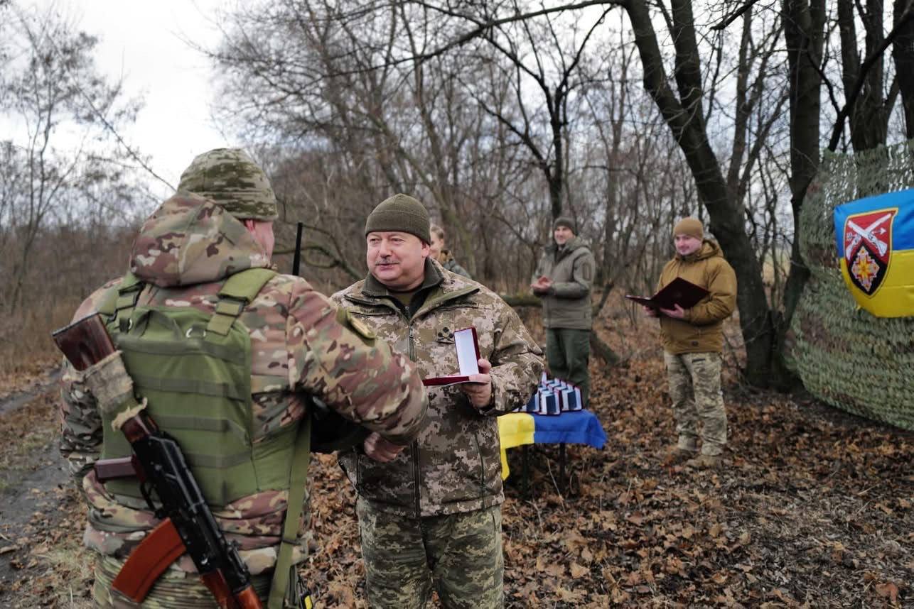 Романа Монастирецького з Надвірної нагородили “Срібним хрестом”