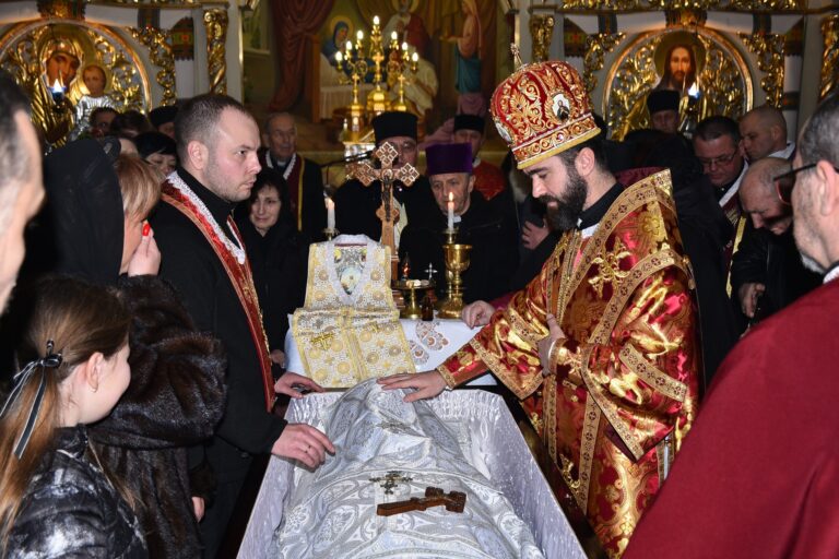 В Рогатині поховали священника, військового капелана Дмитра Бігуна ФОТО