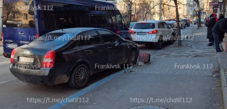 У Франківську зіткнулись п'ять автомобілів