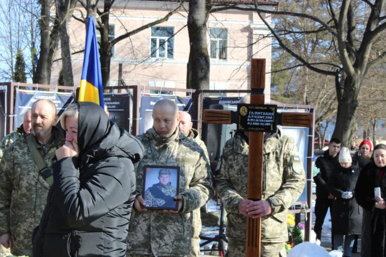 Позивний "Морган": сьогодні Прикарпаття прощається із полеглим морпіхом Владиславом Іванським