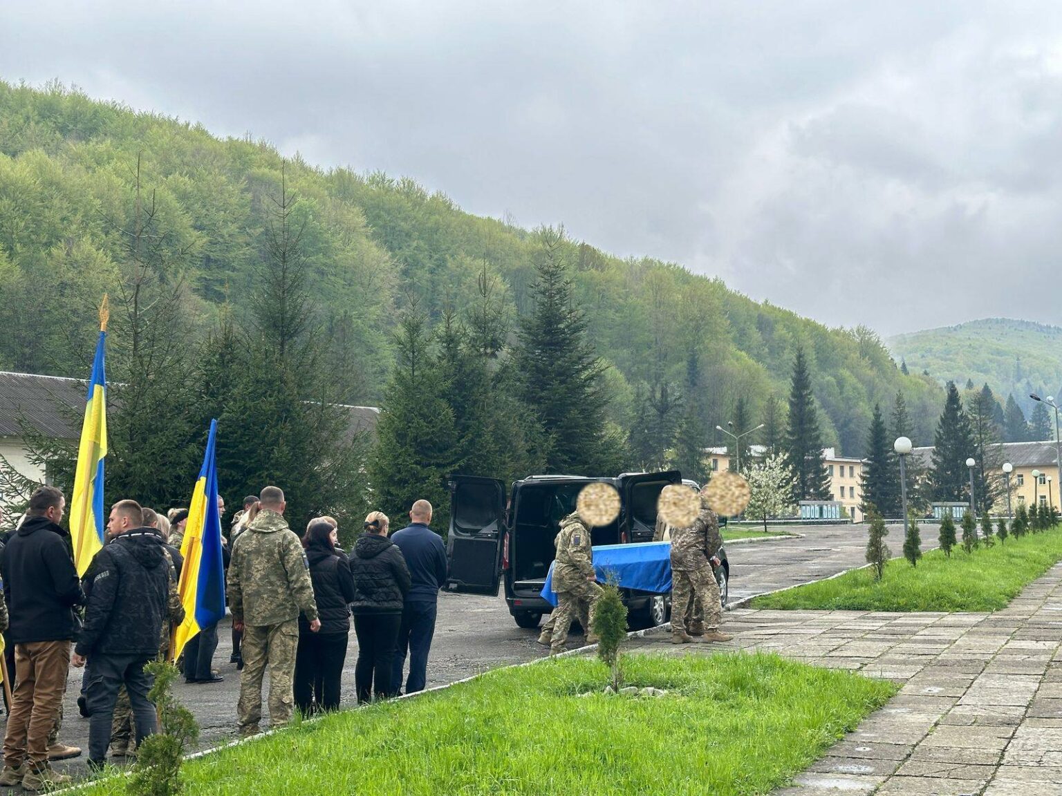 Сьогодні в Делятинській громаді проведуть в останню путь полеглого бойового медика Володимира Пасічника