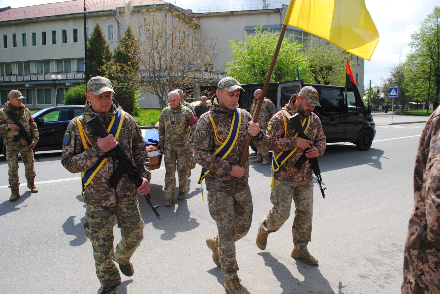 Сьогодні на Богородчанщині проведуть в останню путь полеглого "едельвейса" Ярослава Капущака