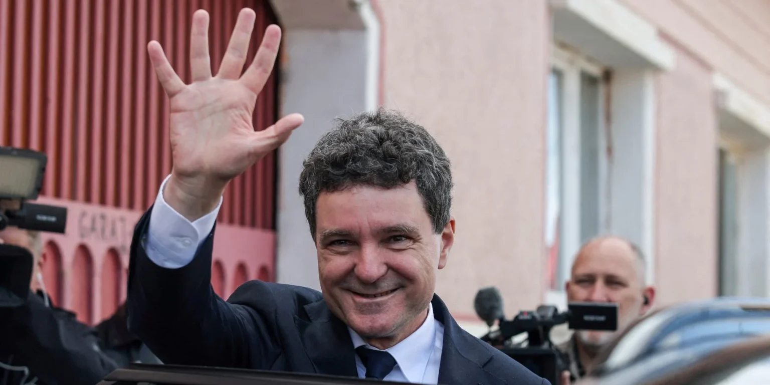 Математик з Трансильванії. Хто став новим президентом Румунії