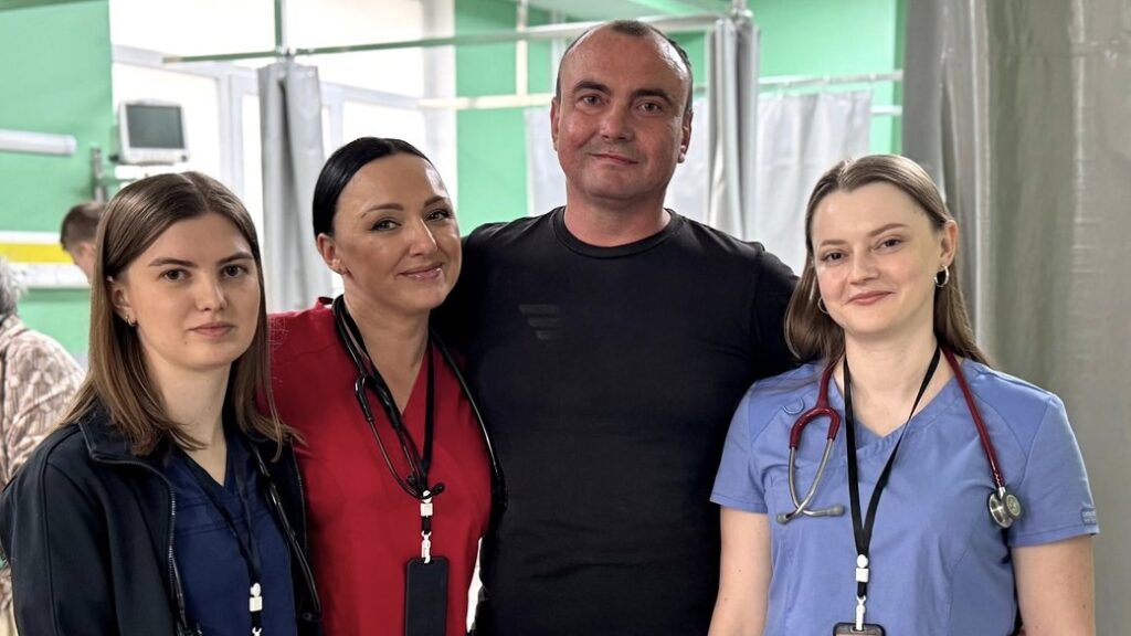 У франківській ЦМКЛ врятували чоловіка з інфарктом після 10 хвилин клінічної смерті