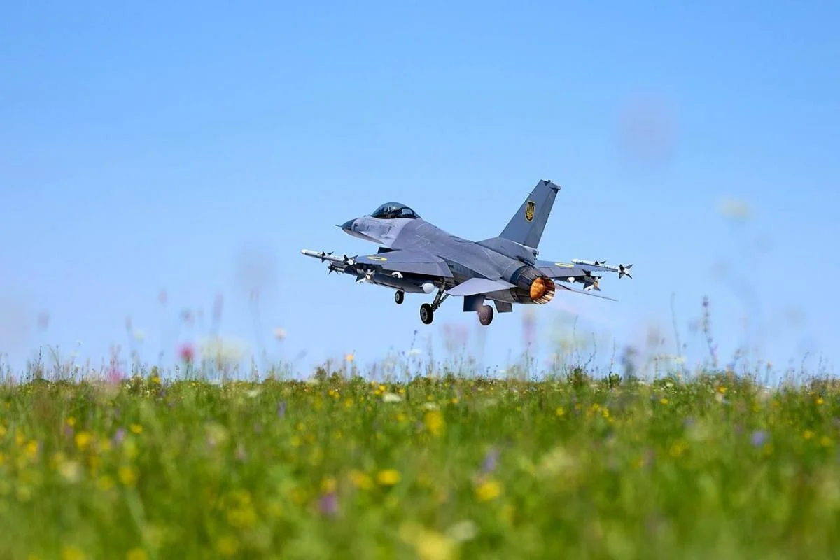 Під час нічної атаки Україна втратила літак F-16