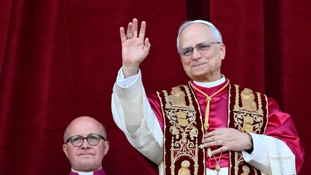 Один з наших козирів: чи може Україна достукатися до Трампа через Папу Римського