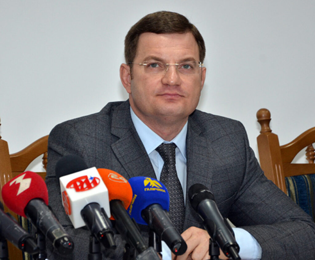 Ексзаступника голови Івано-Франківської ОДА Руслана Гусака засуджено до 9 років тюрми