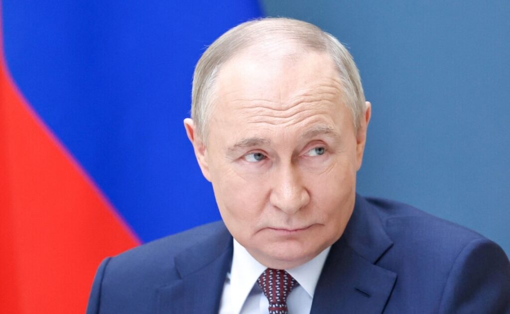 Путін заявив, що військові рф почали створювати «буферну зону» на кордоні