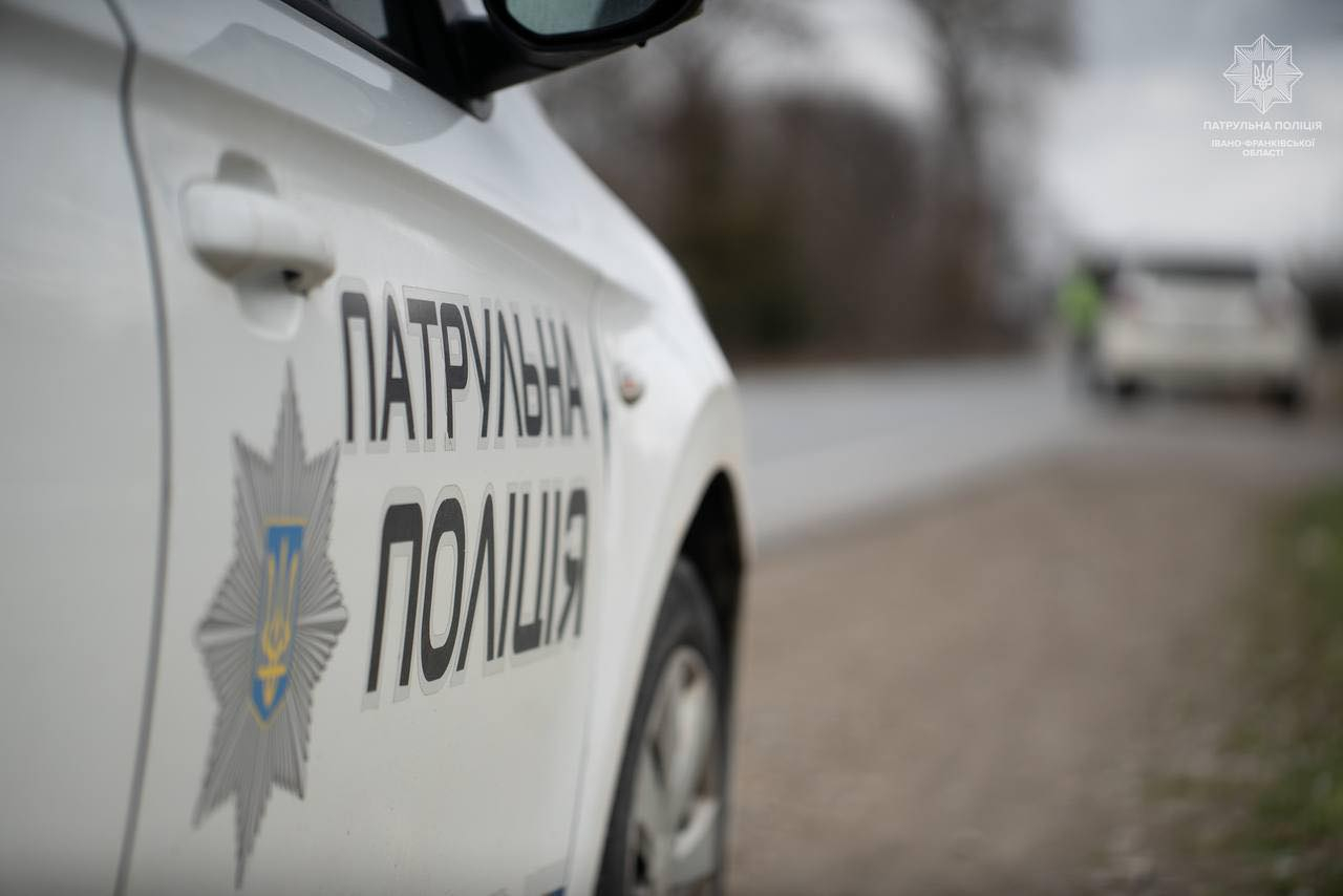 У Франківську склали адмінматеріали на водія, який порушив комендантську годину