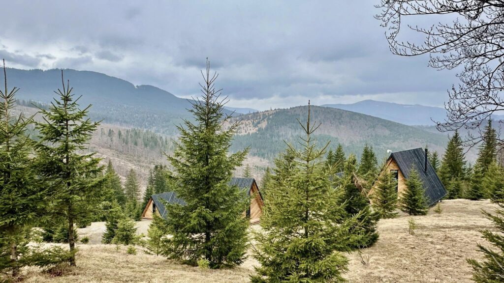 Гроза, град та сильний вітер: якою буде погода на Івано-Франківщині 19 травня