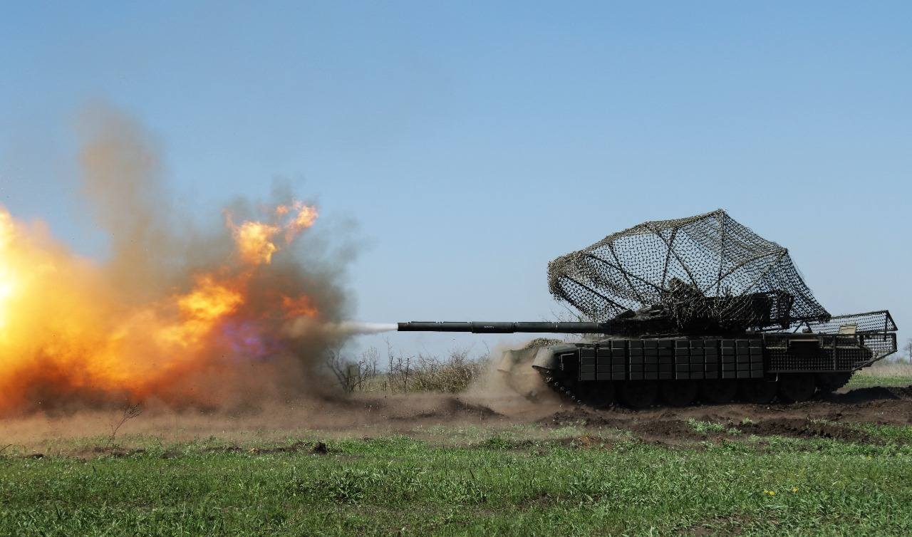 Українські захисники знищили понад 1300 окупантів: Втрати росіян за минулу добу