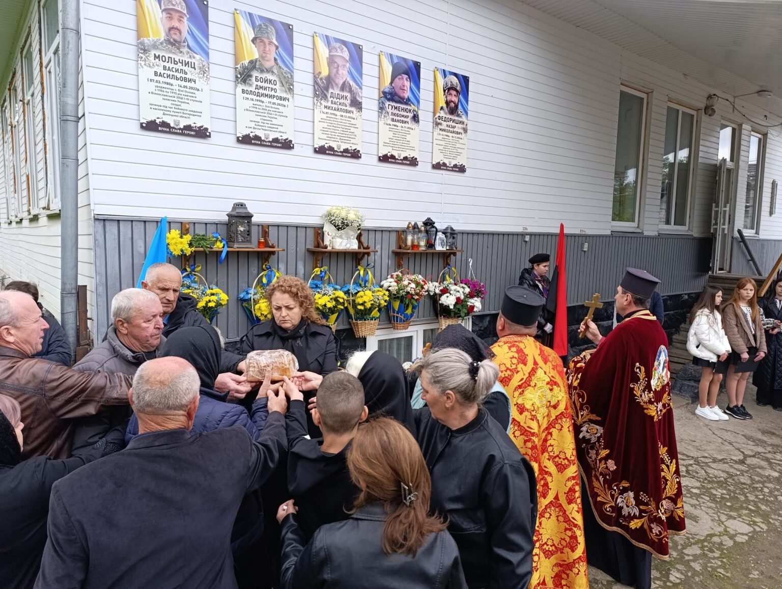 У Делятинській громаді відкрили меморіальні дошки полеглим захисникам України