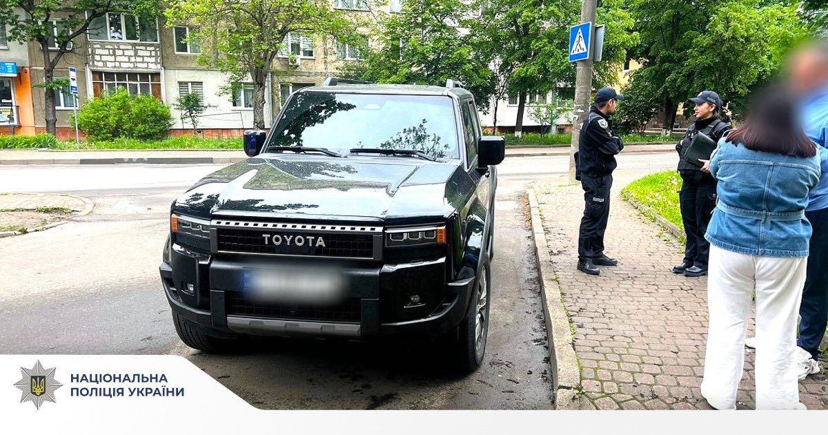 У Франківську водій позашляховика збив на переході 9-річну дитину. ФОТО