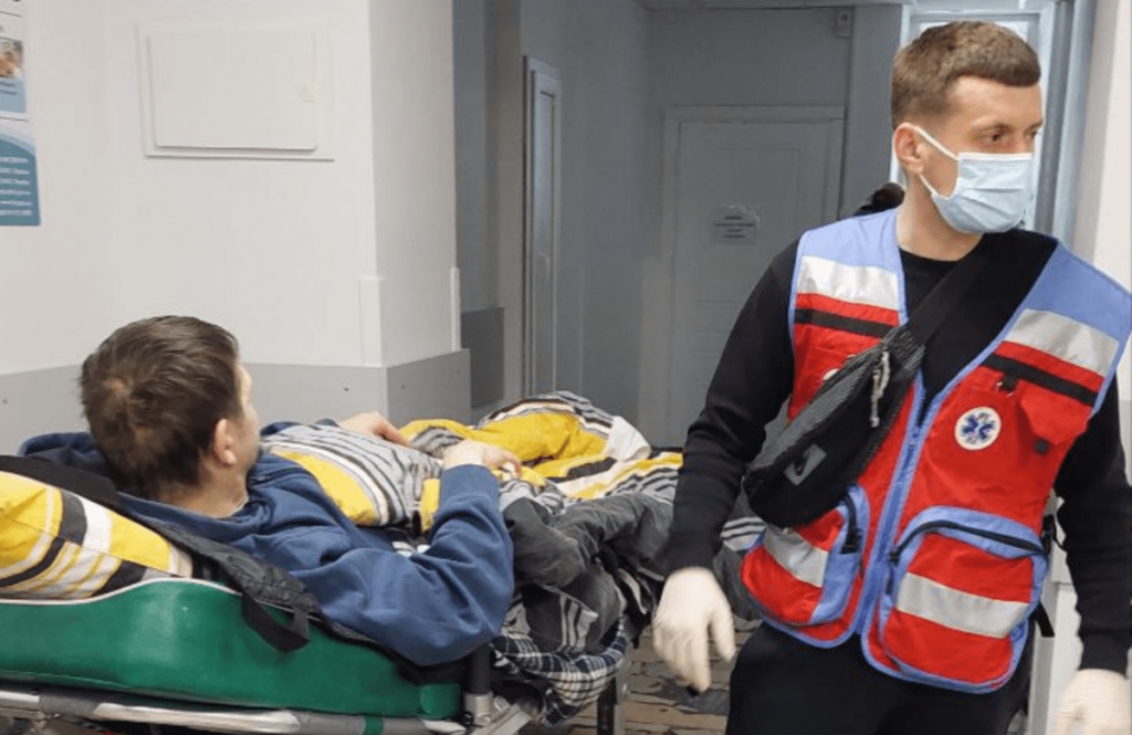 Особенности перевозки лежачих больных