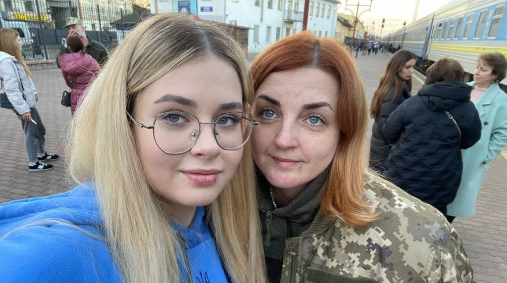 "Ти там за себе так не хвилюєшся, як тут за дітей." Франківчанка Галина Заболотна поєднує материнство та військову службу