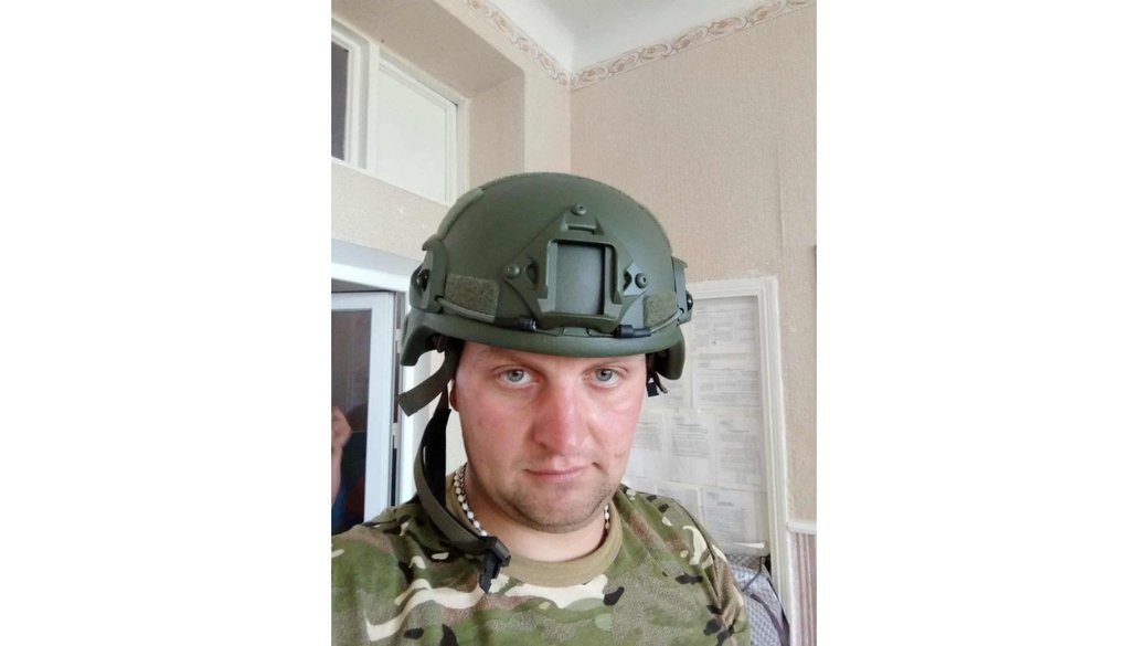“Нарешті сказали, що він — татко”. Рідні — про повернення з полону військового Марʼяна Бурдака з Прикарпаття