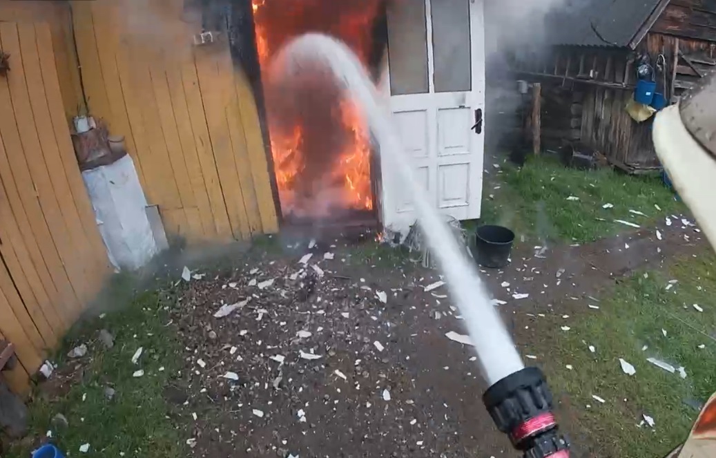 На Надвірнянщині горіла літня кухня