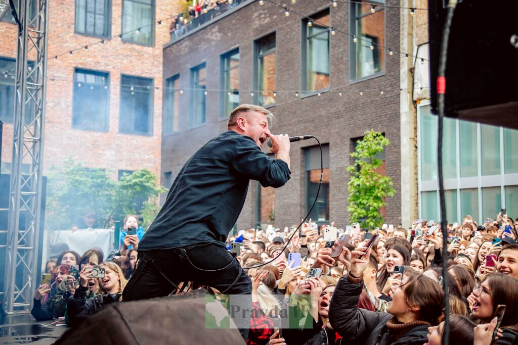 У Івано-Франківську відбувся виступ рок-гурту "Жадан і Собаки"