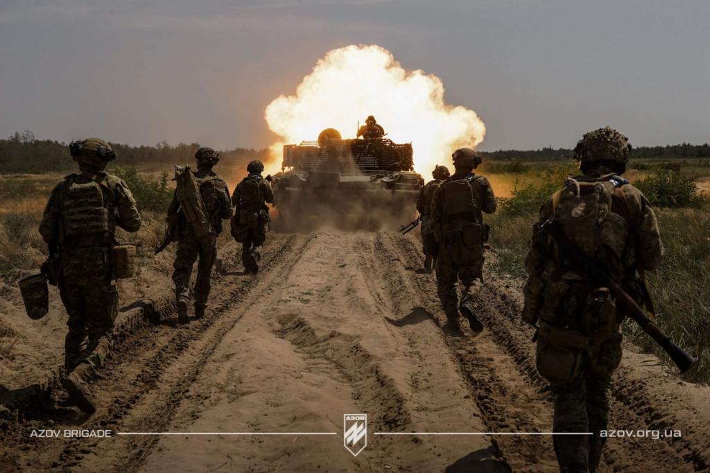 Контракт 18–24 у 12-й бригаді «Азов»: як стати частиною легендарного підрозділу