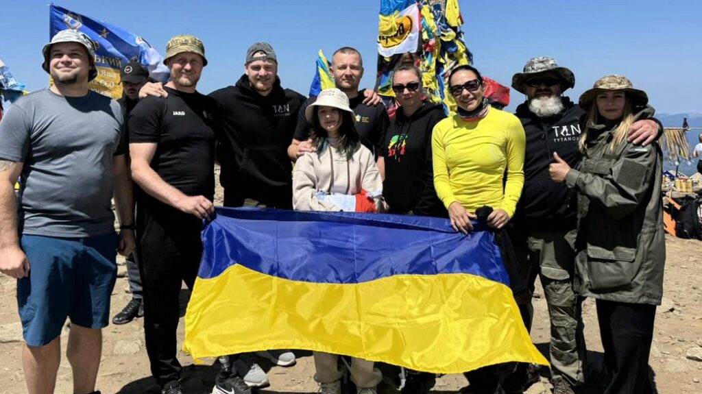 Вісім воїнів з ампутаціями підкорили Говерлу