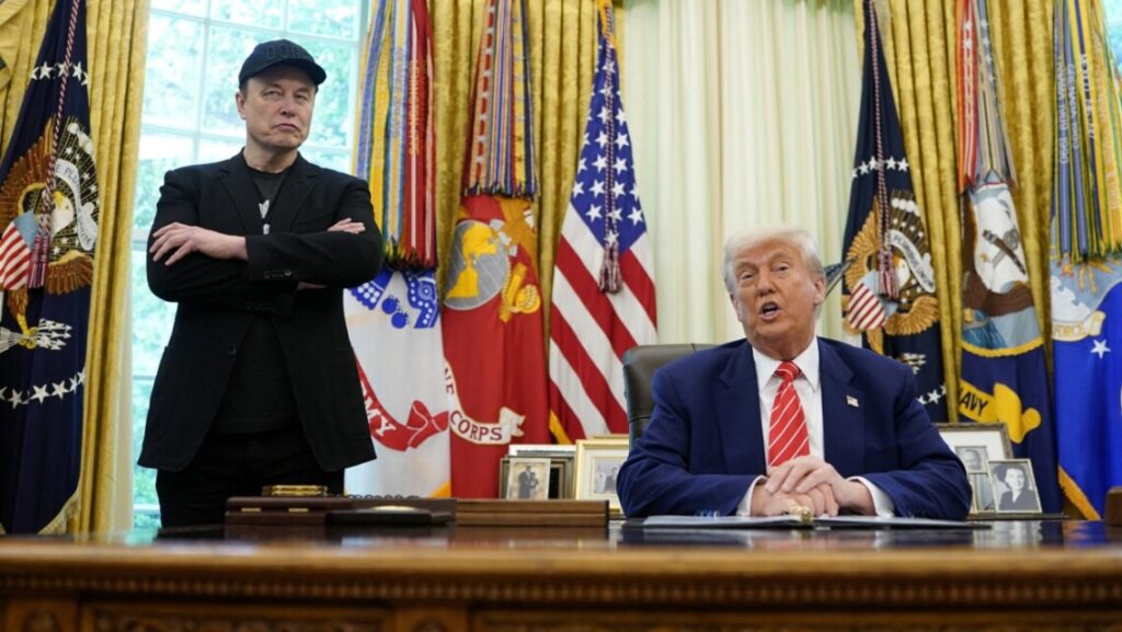 Трамп заявив, що дуже розчарований Маском: мільярдер відповів