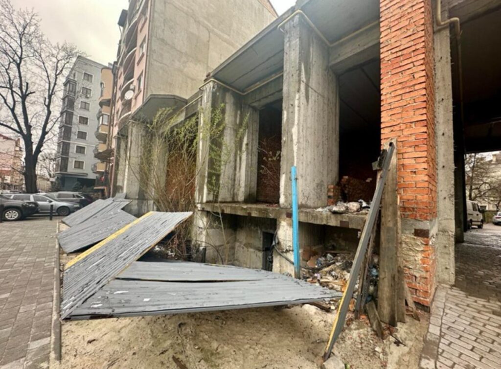 Знову зрив розгляду у справі довгобуду на Мулика: інвестори чекають рішення суду вже 15 років