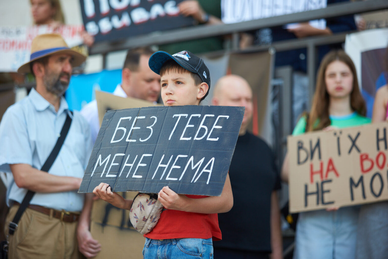 У Франківську провели акцію на підтримку полонених і зниклих безвісти воїнів. ФОТО