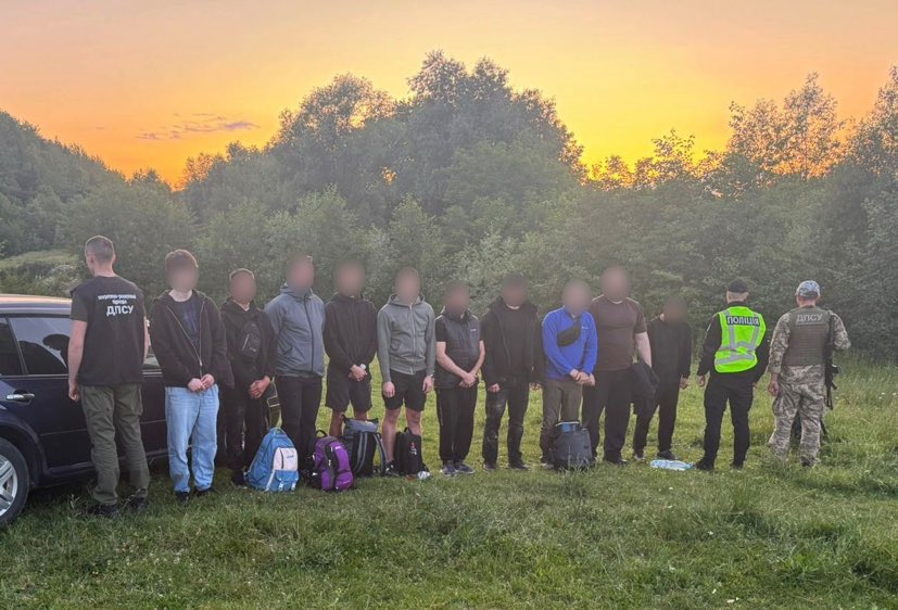 На Буковині затримали дев’ятьох громадян України за спробу незаконного виїзду до Румунії