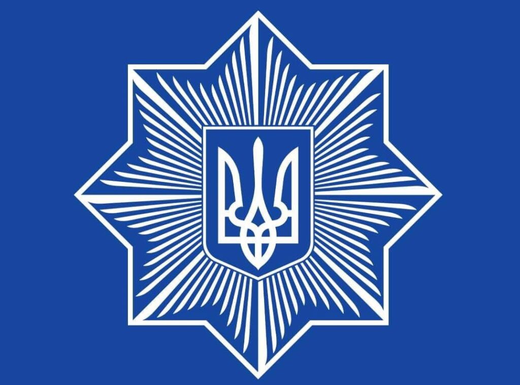 Хуліганство, опір поліції та сльозогінний газ – у Франківську затримували агресивного перехожого