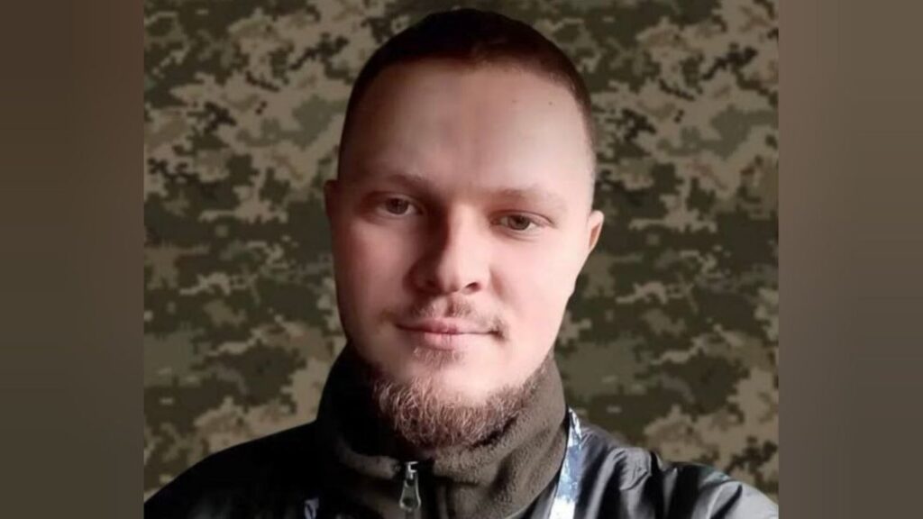 "Мамо, я вас люблю. Я — в Україні": з російського полону повернувся 22-річний боєць з Калуша Андрій Біник