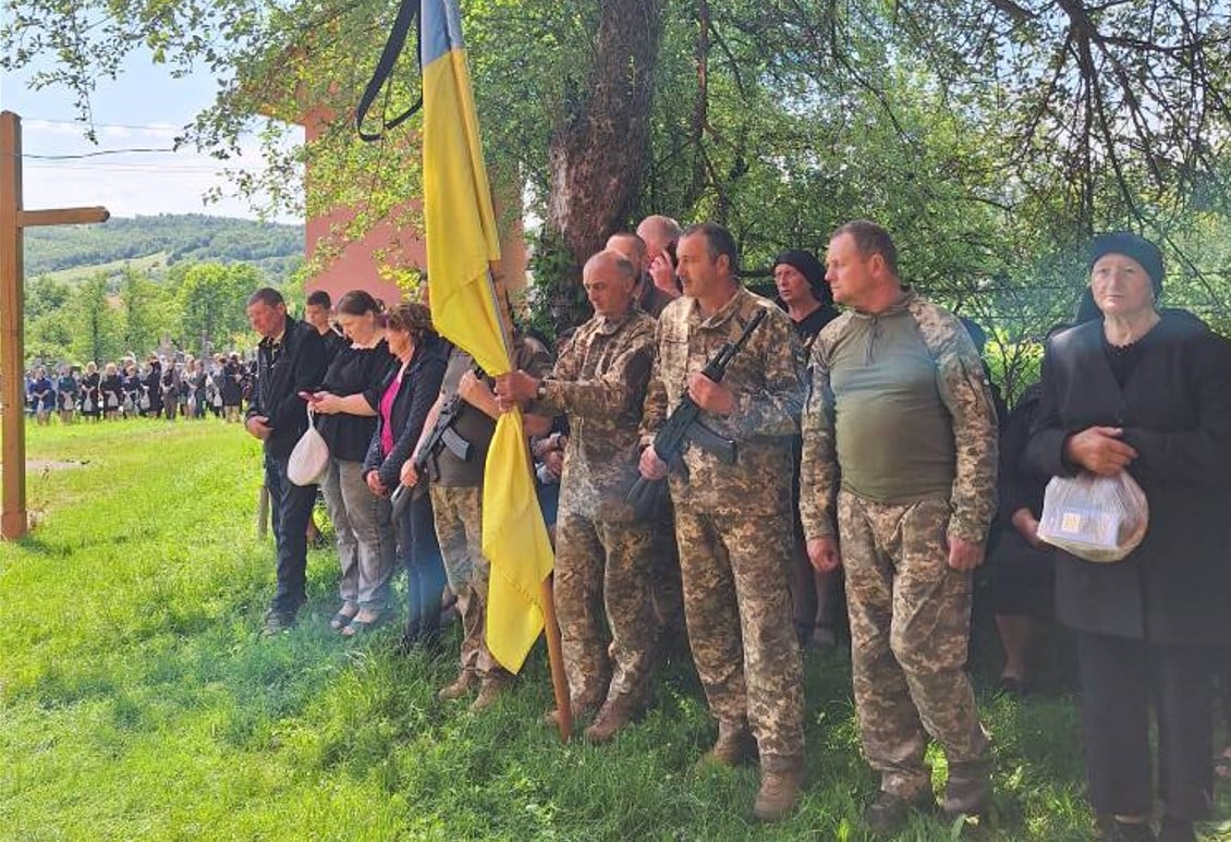 На Франківщині провели в останню путь полеглого героя Оскара Альєнса