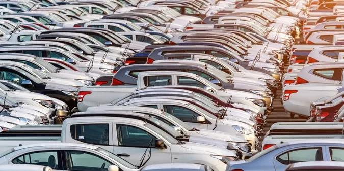 Ціни на вживані легковики: скільки в середньому коштує автомобіль на Прикарпатті