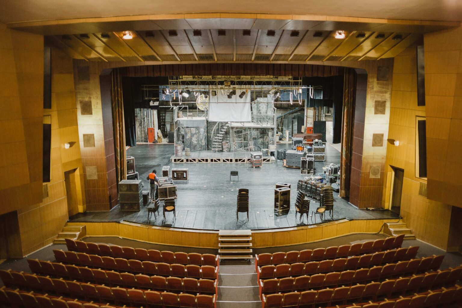 Франківський драмтеатр анонсував репертуар на липень