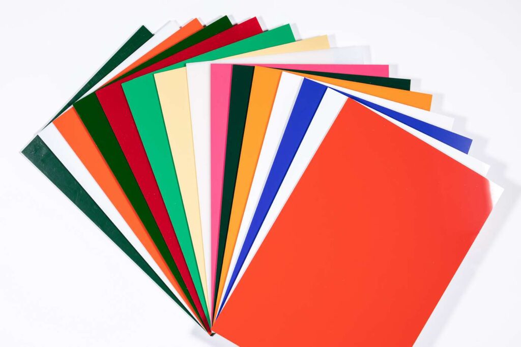 Кольоровий папір у вигляді віяла