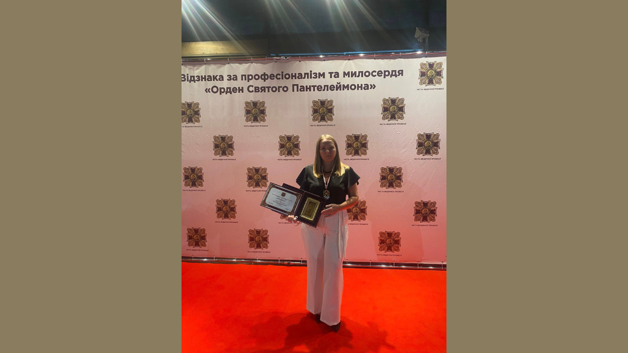 Вручення нагороди Ордену Святого Пантелеймона