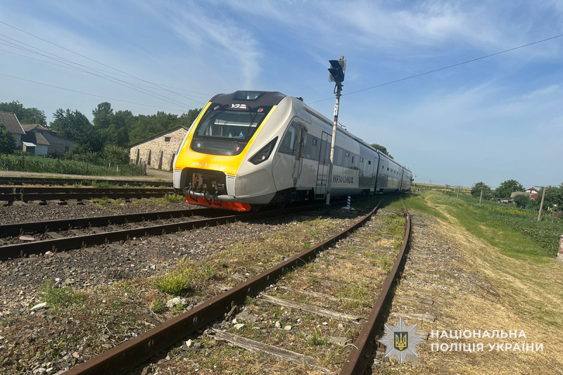 Жінка потрапила під потяг, який прямував із Коломиї