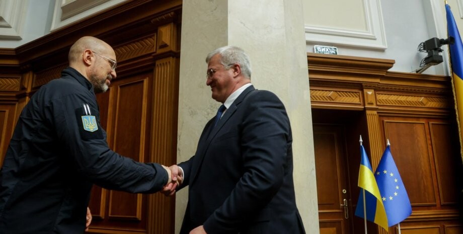 Рада призначила міністрів нового Кабміну за президентською квотою: список