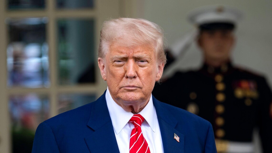 Трамп заявив, що дає путіну «10-12 днів» для досягнення миру