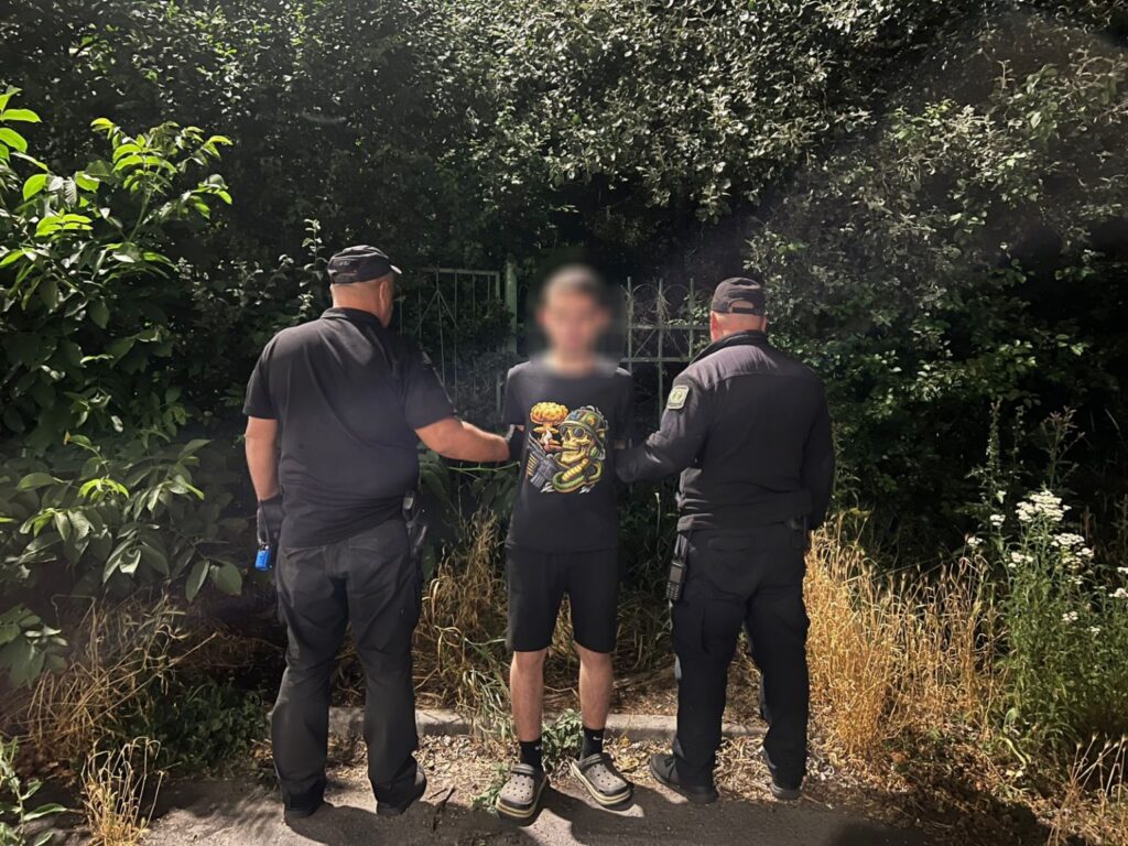 19-річний хлопець тринадцять разів намагався незаконно перетнути кордон