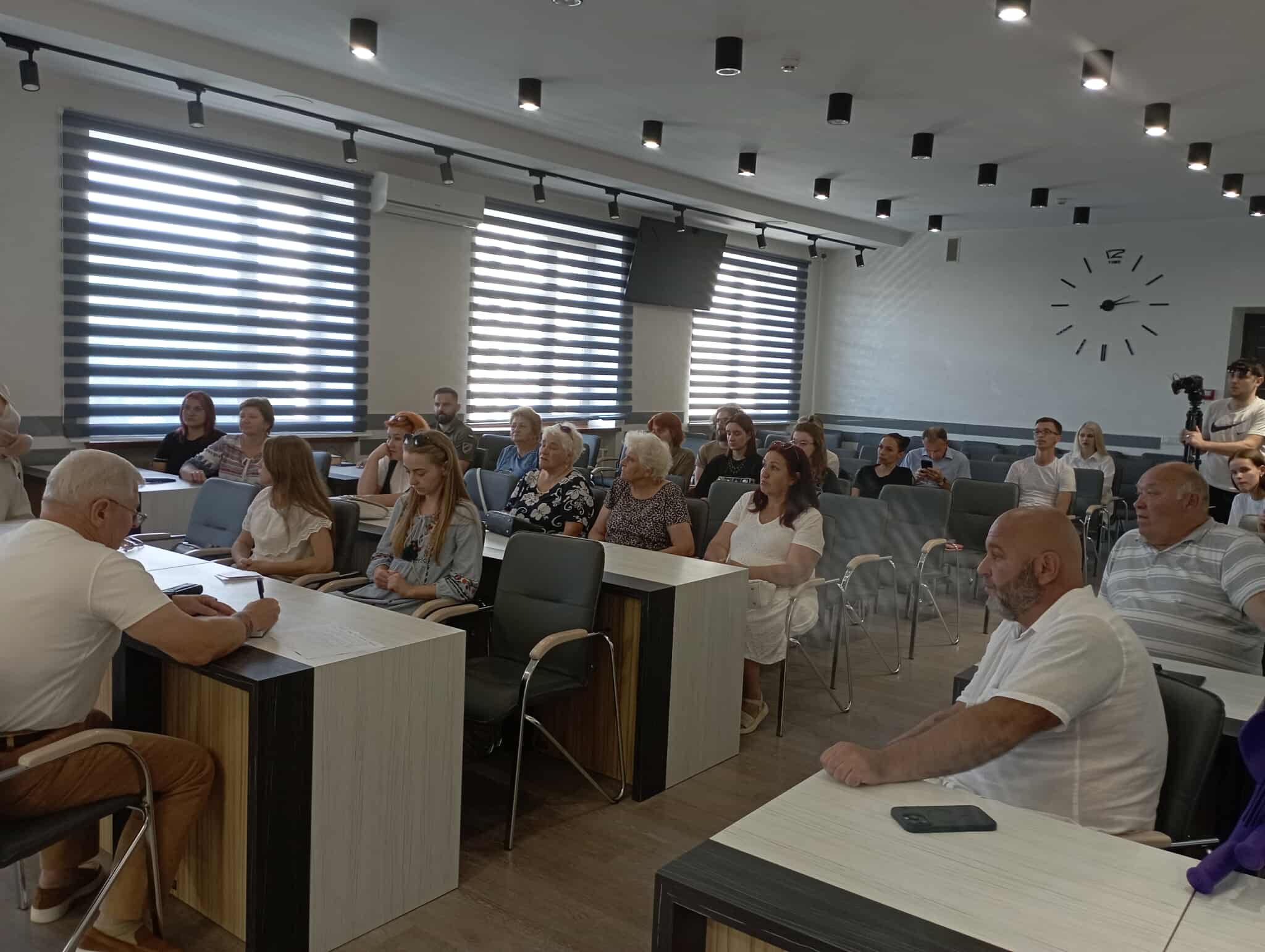 Чи зупиняються франківці о 9.00 на хвилину мовчання