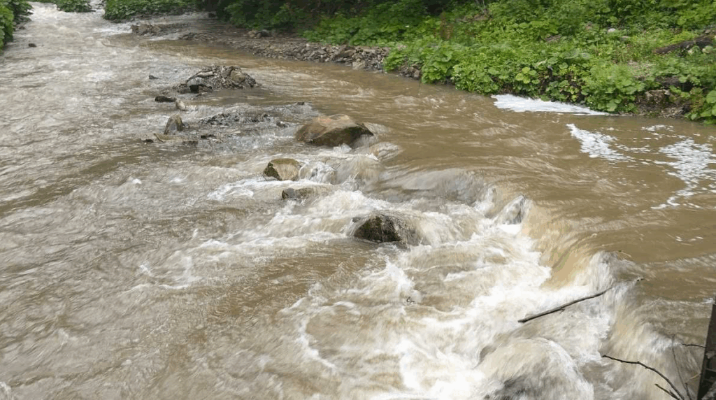 Жителів Яремче просять обмежити споживання води