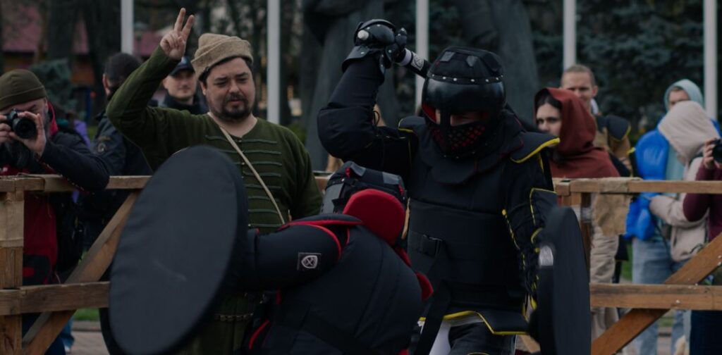 Рольова гра в обладунках на вулиці