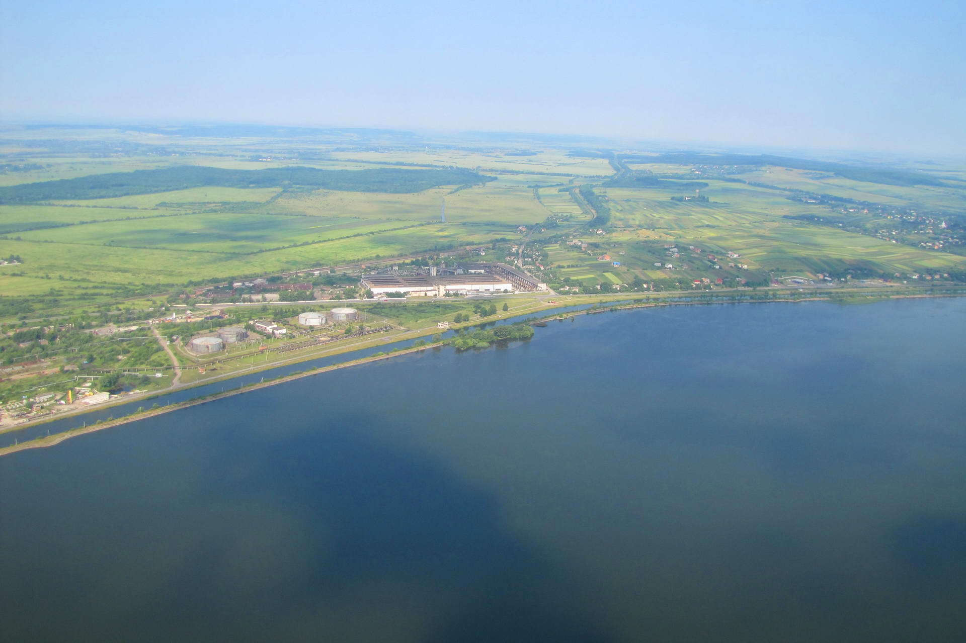 На Прикарпатті потонув чоловік, водолази шукають тіло