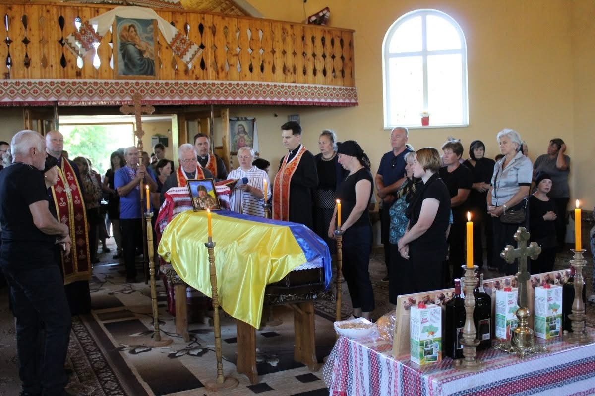 В Делятині поховали Героя Миколу Русиняка. ФОТО